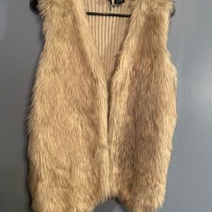 New Directions Faux fur vest